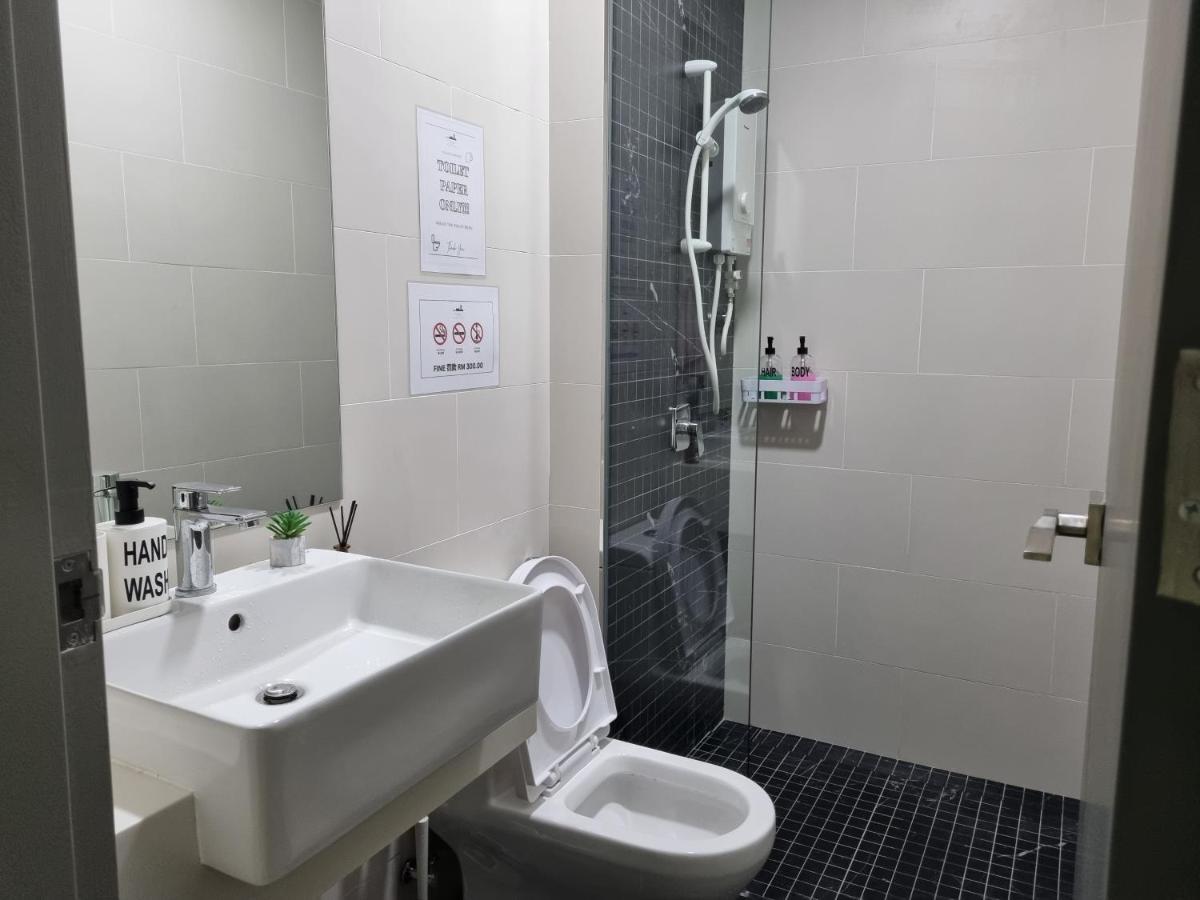 Lavish Beacon Executive Suites By Bin Dao Wu Homestay Penang 乔治敦 外观 照片